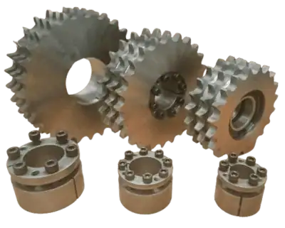 Corone triple in acciaio C45 a disegno per catene a rulli ISO con foro semplice, calettatore e cuscinetti montati con seeger
